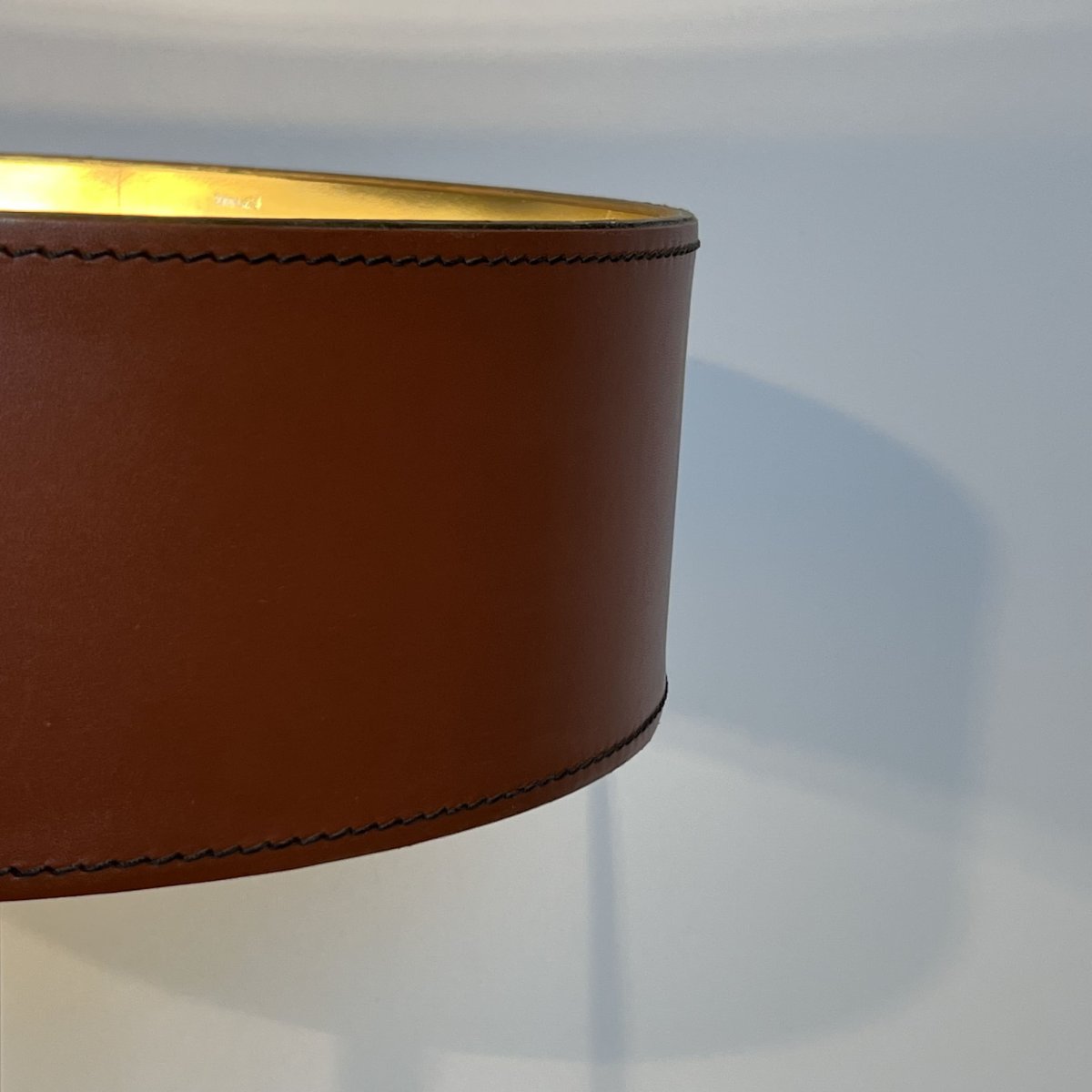 Lampe de Bureau en Cuir Marron Camel et Laiton Cannelé, dans le Goût de Jacques Adnet, Années 1-photo-5