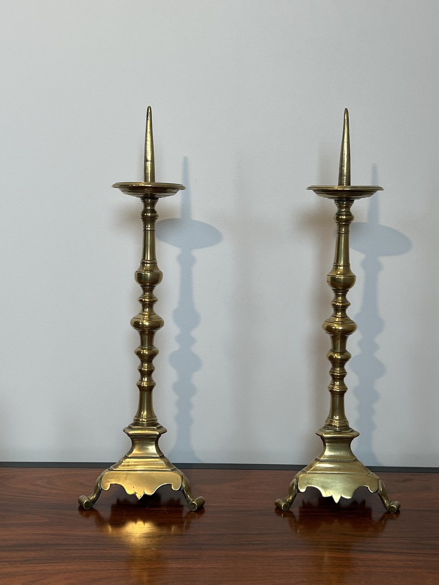 Pair Of Large Brass Altar Pricket Candlesticks With A Baluster Shaft And A Tripod Base. French -photo-7