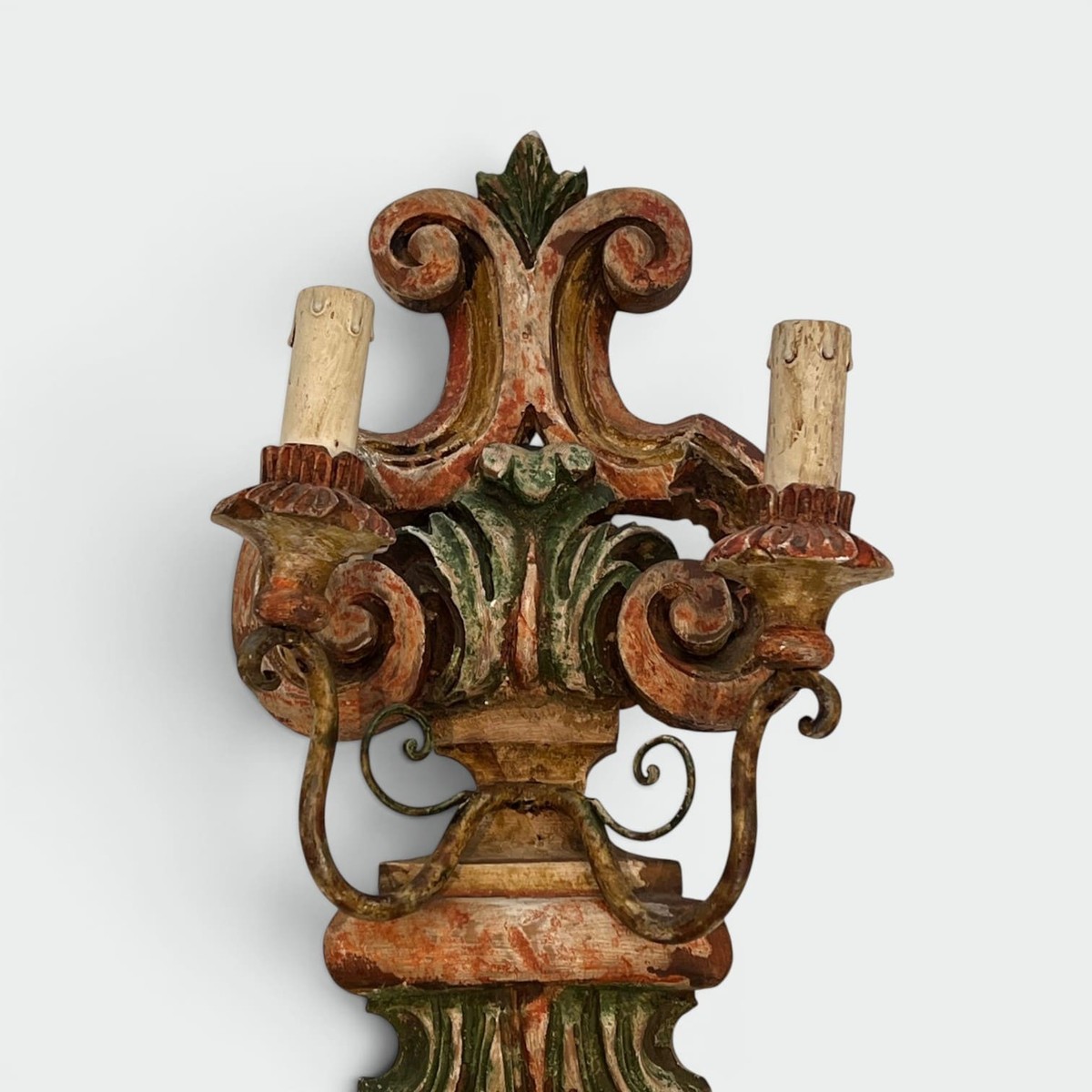 Pair Of Wall Lights In Polychrome Carved Wood With A Vase And Acanthus. Iron Arms. Italian Work-photo-4