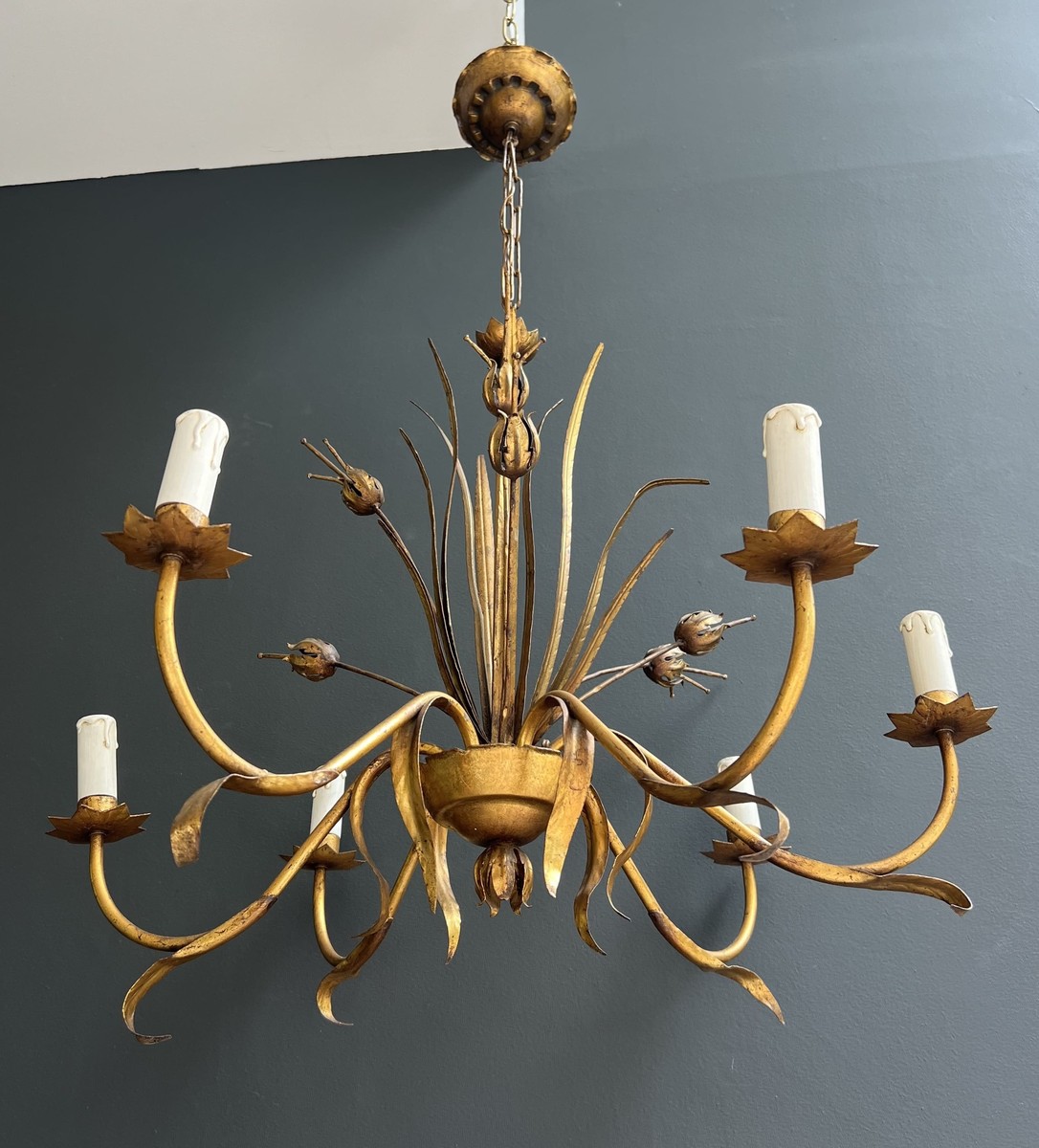 Gilt Metal Chandelier With Reed Spray Decoration. Coco Chanel Style. French Work. Circa 1970-photo-3