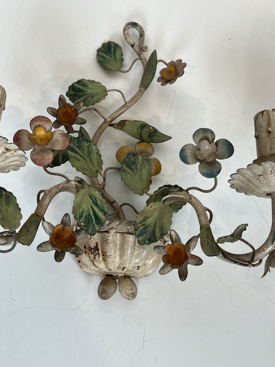 Paire d'Appliques au Panier Fleuri en Tôle Peinte. Travail Italien. Vers 1950-photo-3