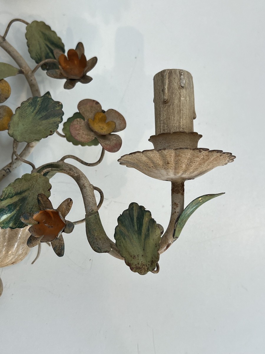 Paire d'Appliques au Panier Fleuri en Tôle Peinte. Travail Italien. Vers 1950-photo-8