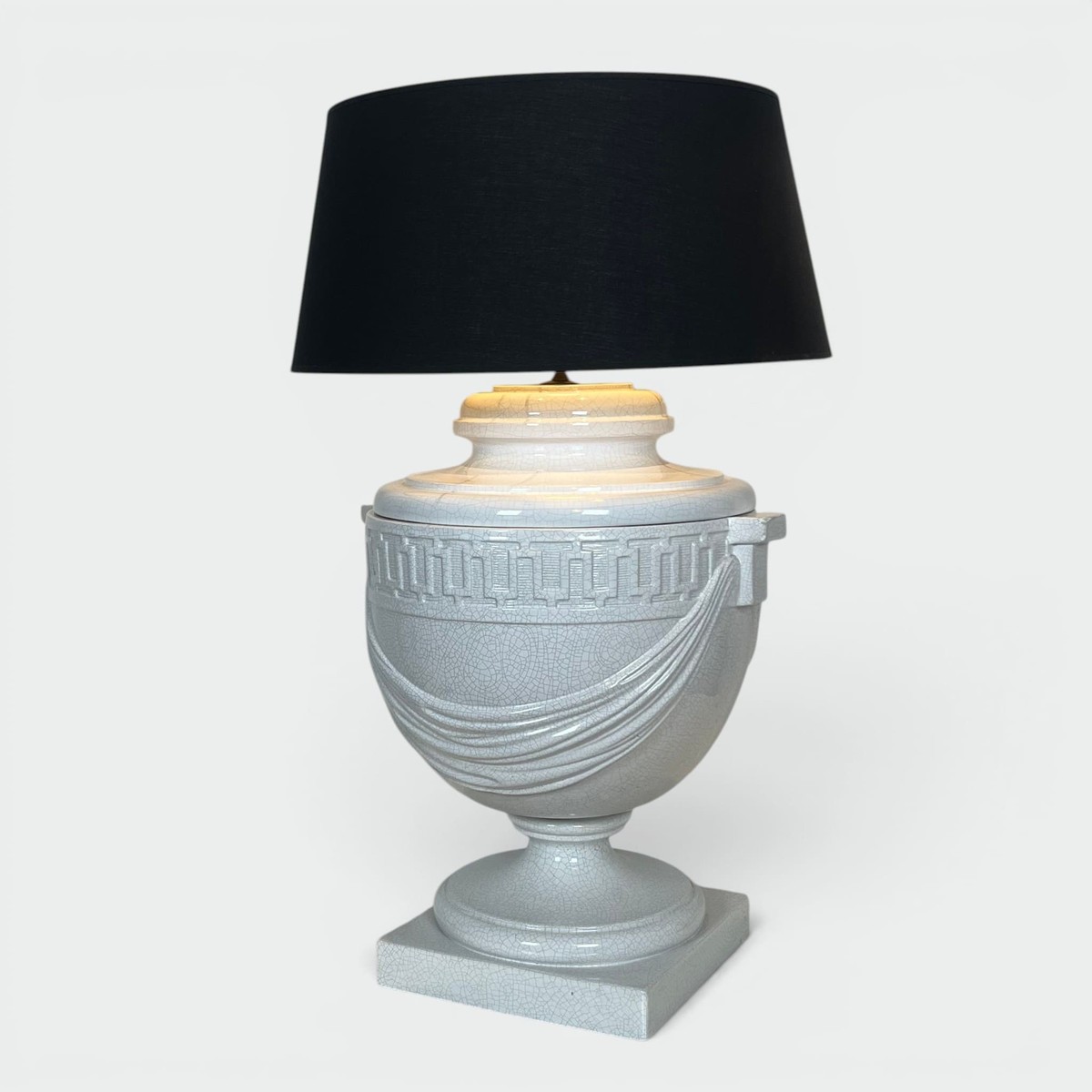Large White Crackle-glazed Ceramic Urn Lamp With Drapery And A Greek Frieze. Neoclassical Style-photo-7