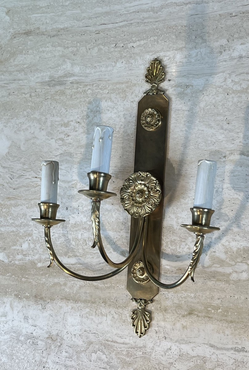 Paire d'Appliques Néoclassiques à Trois Bras de Lumière en Laiton à Décor de Rosaces et Palmett-photo-1