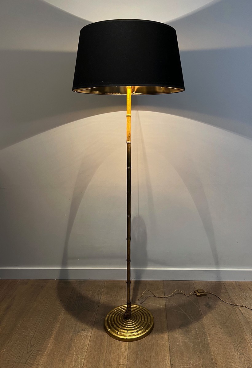 Lampadaire Faux Bambou en Bronze Doré. Base Circulaire. Travail Français Maison Baguès. Vers 19-photo-3