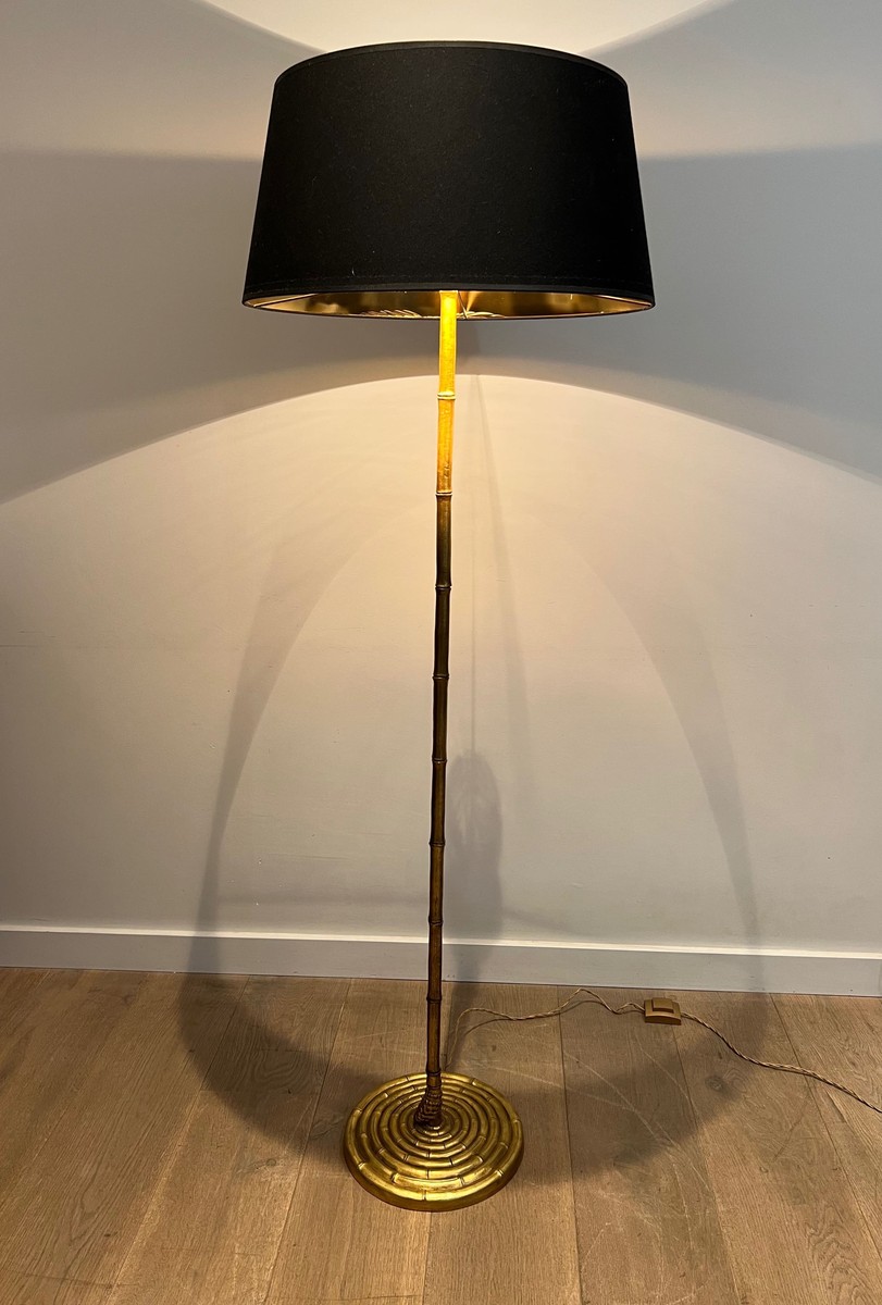 Lampadaire Faux Bambou en Bronze Doré. Base Circulaire. Travail Français Maison Baguès. Vers 19-photo-7