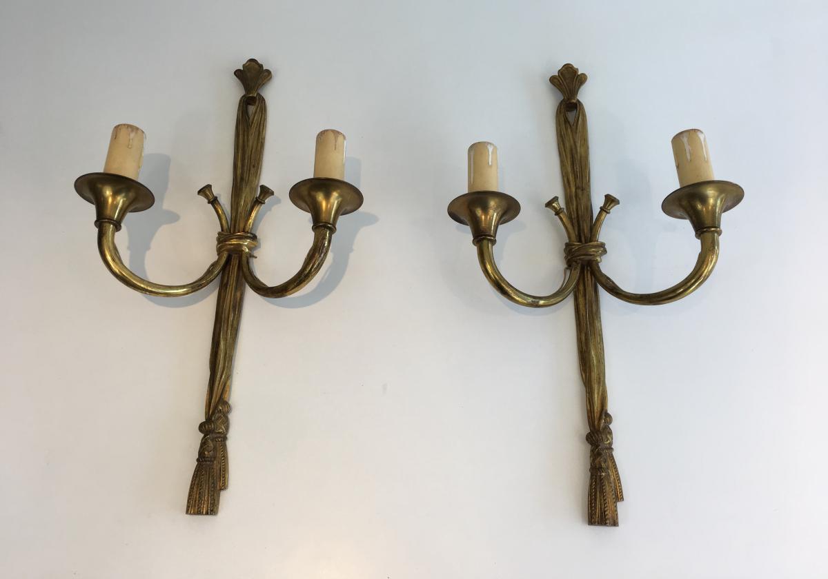 Important Pair Of Louis XVI Style Bronze Wall Sconces With Bows And Ribbons.-photo-6
