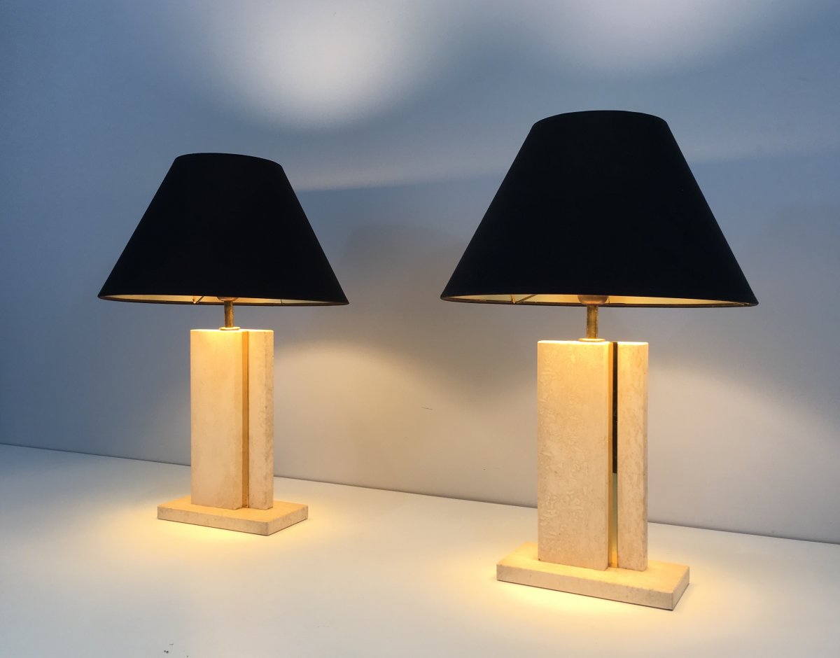 Paire De Lampes En Travertin Et Laiton à Abat-jours En Shintz Noir Et Intérieur Doré. Vers 1970-photo-2