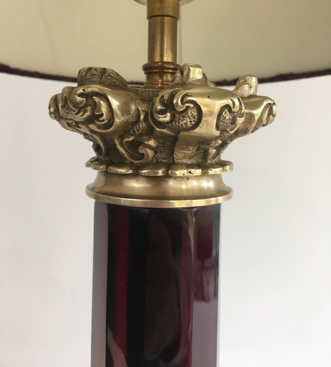 Attributed To Cristal & Bronze Paris. Tall Red Crystal And Chiseled Bronze Table Lamp. French. -photo-6