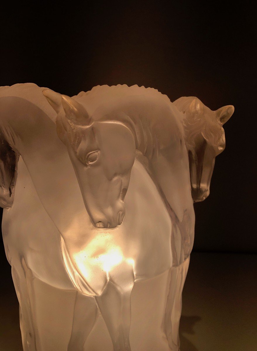 Lucite Horses Table Lamp. French Work,  In The Style Of Maison Lalique. Circa 1970-photo-3