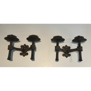 Paire d'Appliques en Fer Forgé à 2 Bras de Lumière de Style Gothique