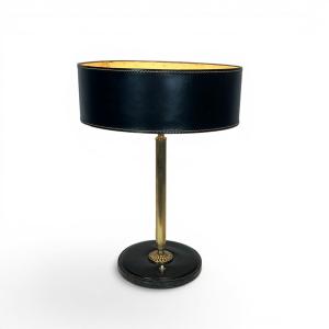 Lampe de Table en Cuir Noir Piqué Sellier et Laiton Doré. Travail Français dans le Goût de Jacq