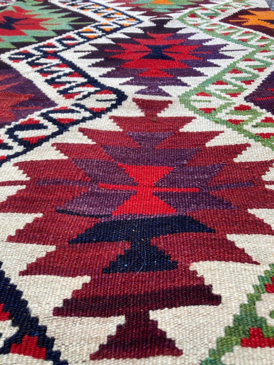 Kilim Gallery. Beydaglari - Türkiye. Circa 1940. 360 X 125 Cm-photo-1