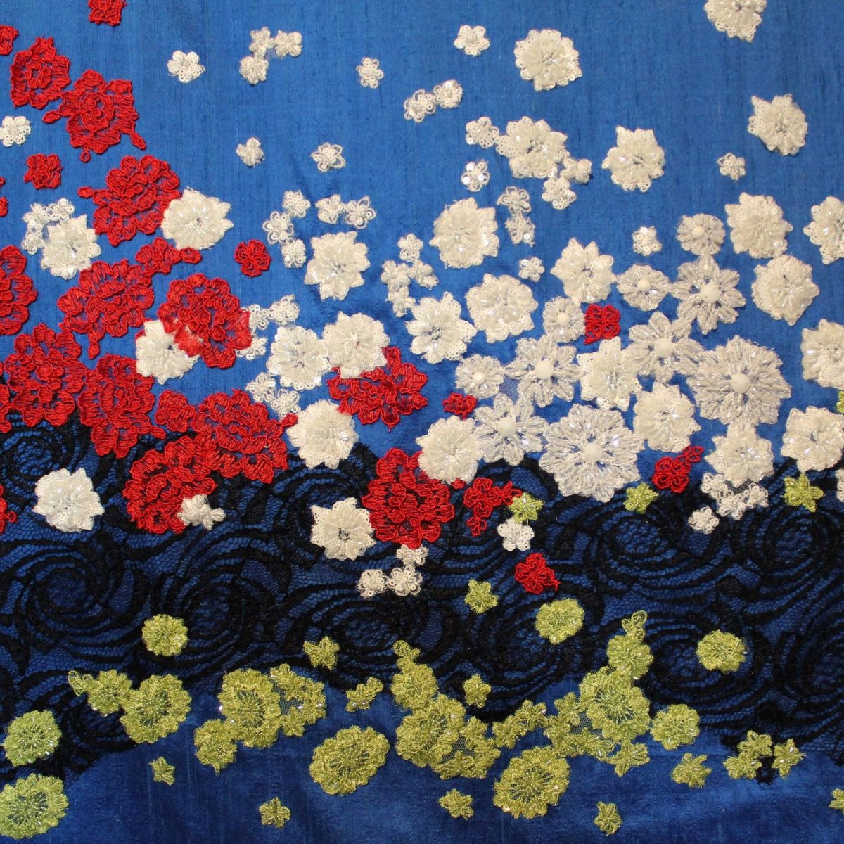 Antique Lace On Wild Silk. Zenga "blue Wave" 245 X 129 Cm-photo-2