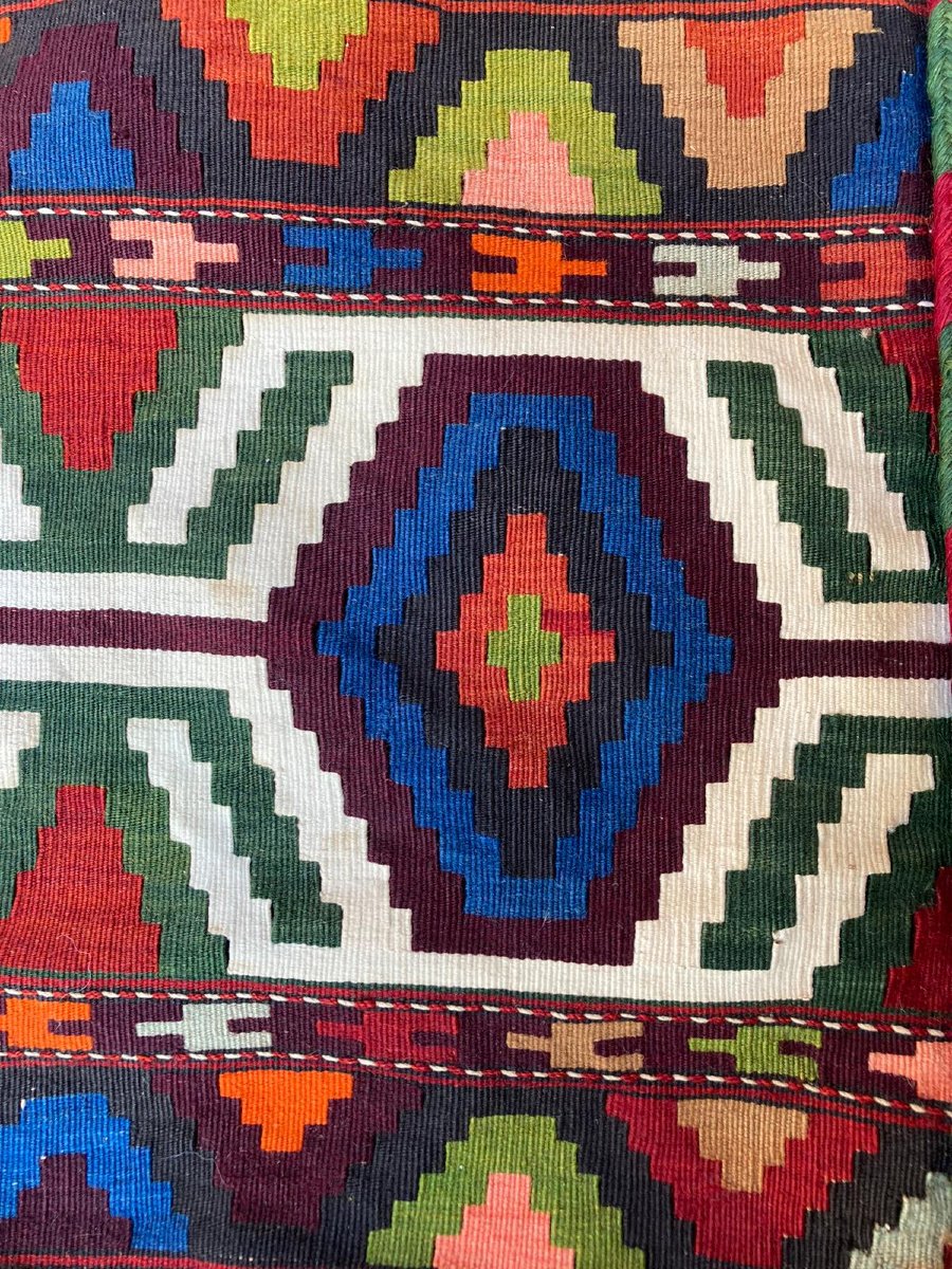 Maffrash Karabag Caucase. Circa 1900. 116 x 56 x 47 cm-photo-2
