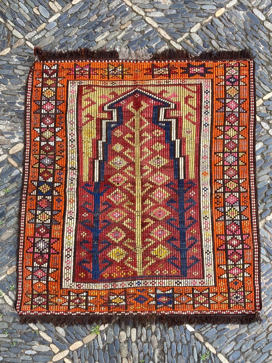 Kilim / Cicim Konya. Anatolia. Circa 1930. 120 X 102 Cm