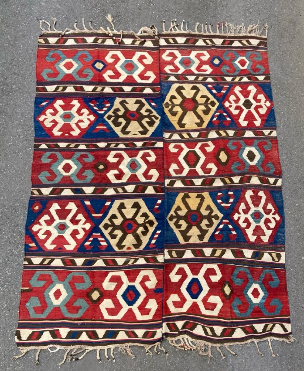 Kilim Kazakh. Circa 1880. 240 x 167 cm