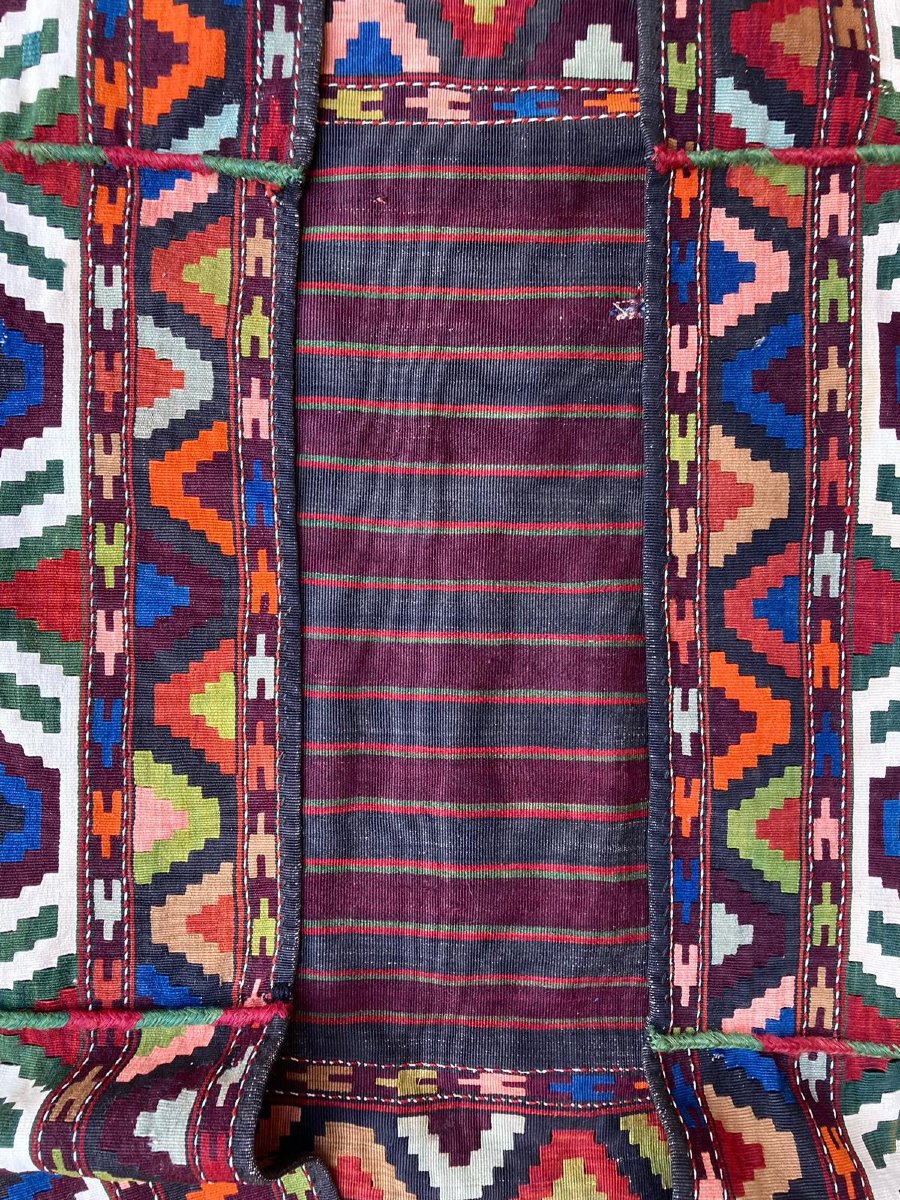 Maffrash Karabag Caucase. Circa 1900. 116 x 56 x 47 cm-photo-1