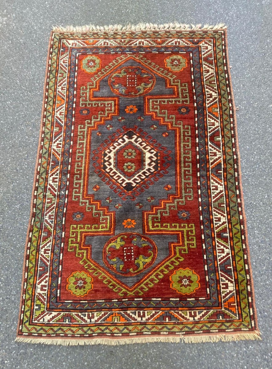 Tapis Kazakh - Caucase. Milieu 20 ième. 255 x 150 cm