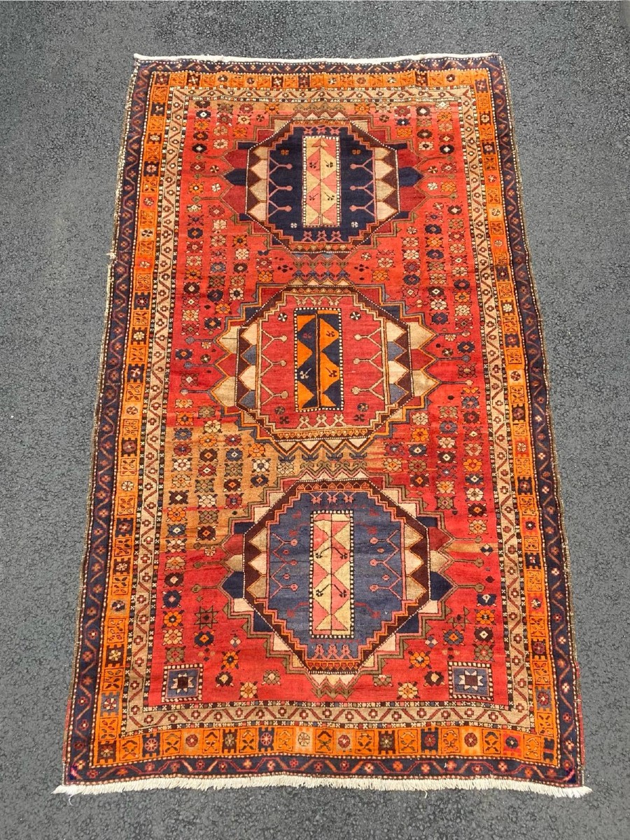 Tapis Karabag. Caucase. Circa 1930. 275 x 150 cm