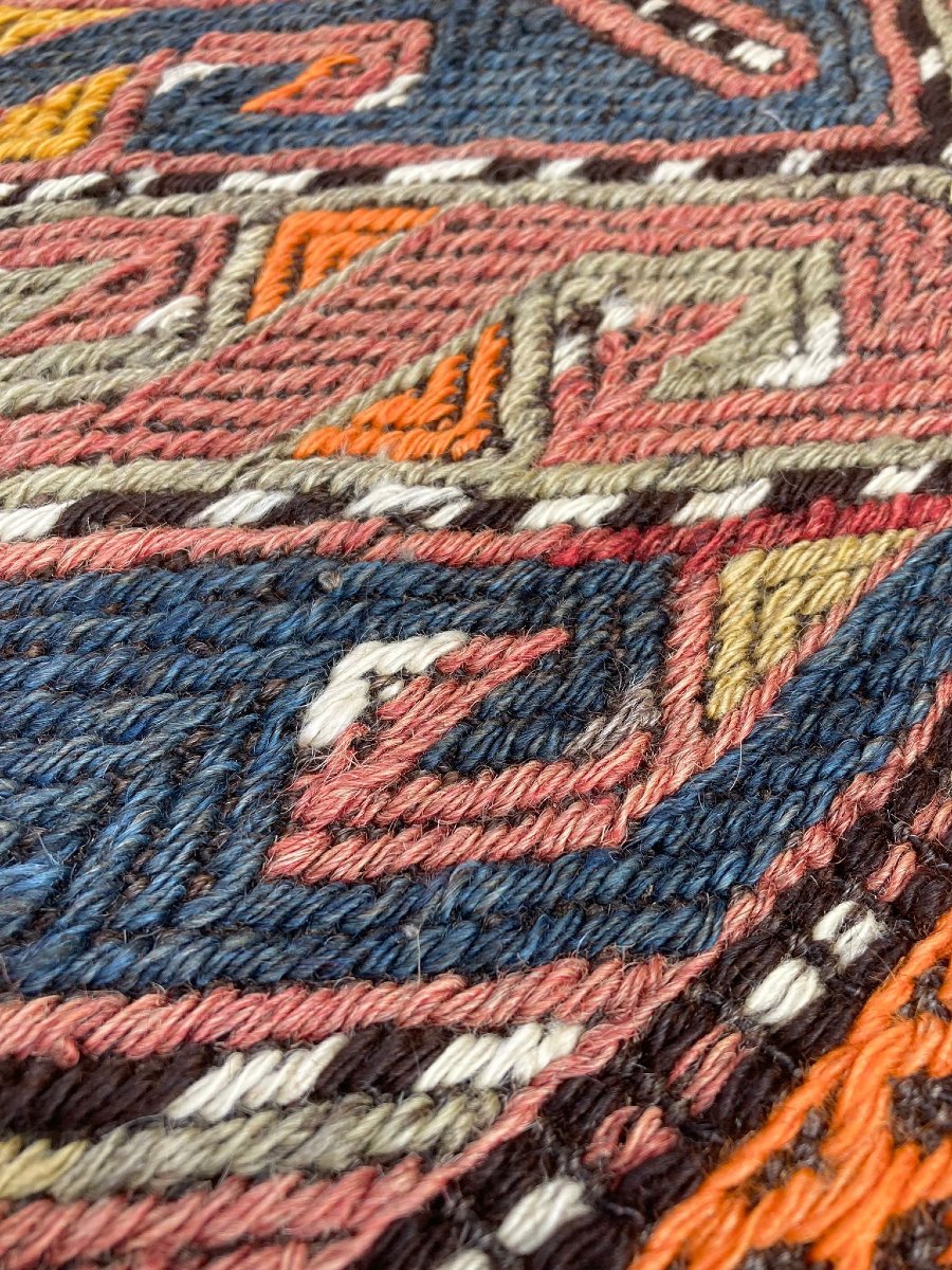 Mut Embroidered Kilim / Anatolia. Circa 1920. 212 X 113 Cm-photo-2