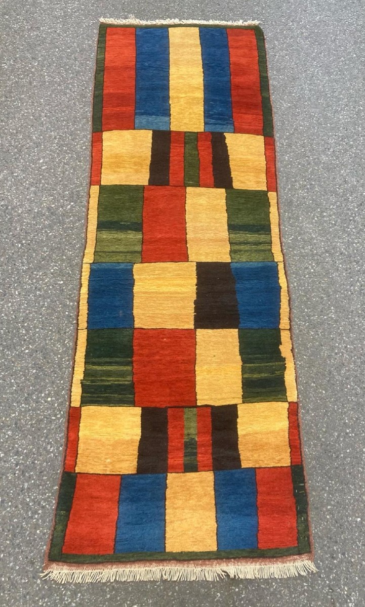 Tapis Gabbeh - Iran. Milieu 20 ième. 285 x 92 cm