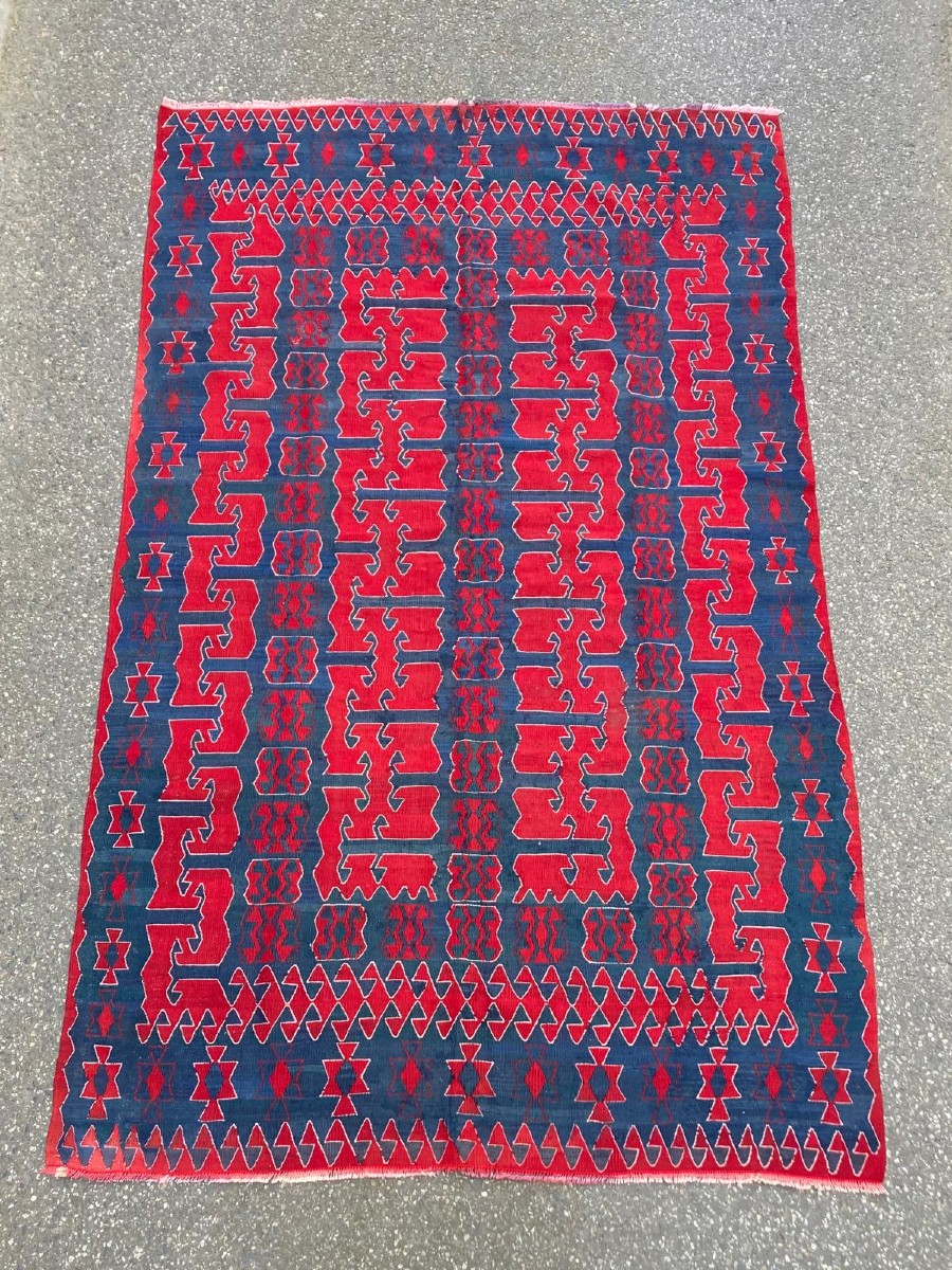 Yüncü Kilim Bergama - Anatolie. Milieu 20 ième. 275 x 164 cm