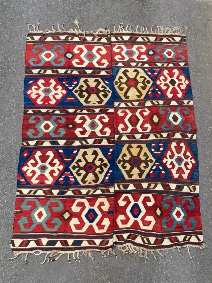 Kilim Caucasus. Circa 1880. 240 X 167 Cm