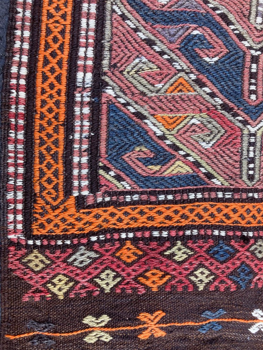 Mut Embroidered Kilim / Anatolia. Circa 1920. 212 X 113 Cm-photo-2
