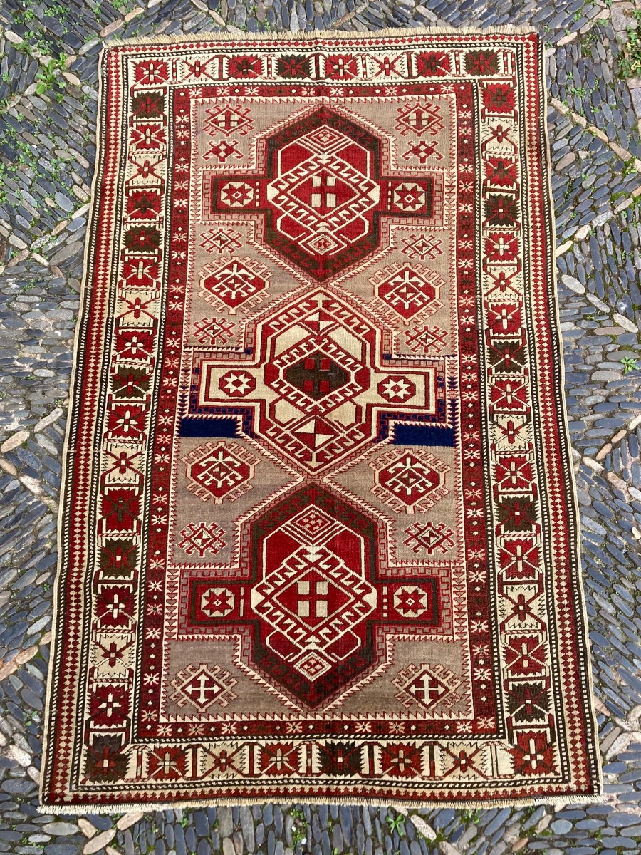 Shirvan Rug - Caucasus. Circa 1920. 200 X 120 Cm