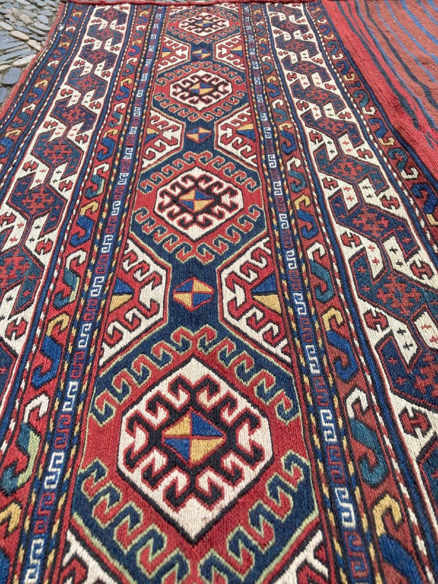 Maffrash Karabag Caucase. Circa 1900. 163 x 104 cm-photo-2