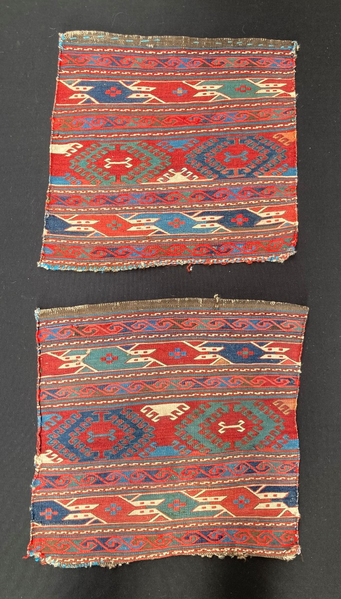 Paire de fragments de Maffrash Karabakh / Caucase. Circa 1850. 53 x 50 cm (x2)