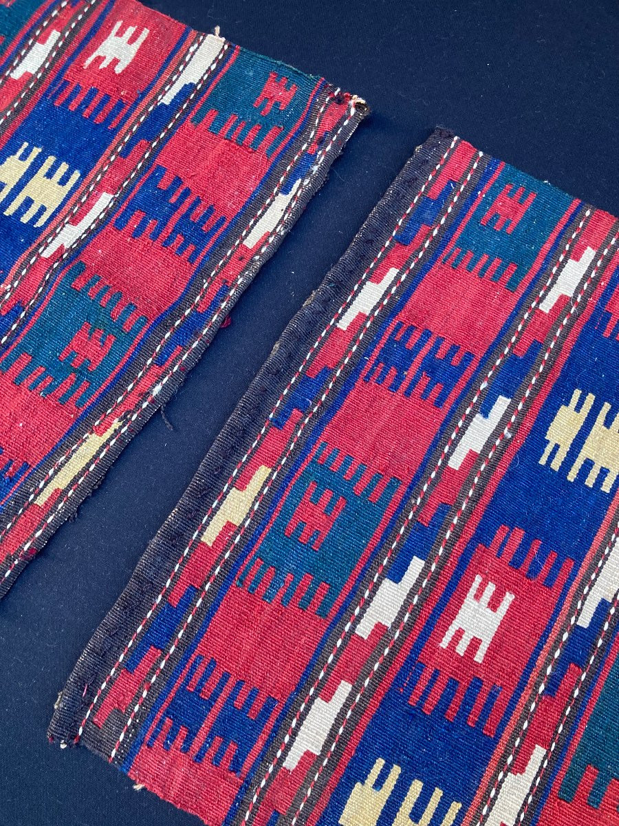 Paire de fragments de Maffrash Shahsaven / Perse. Circa 1880. 55 x 47  cm (x2)-photo-1