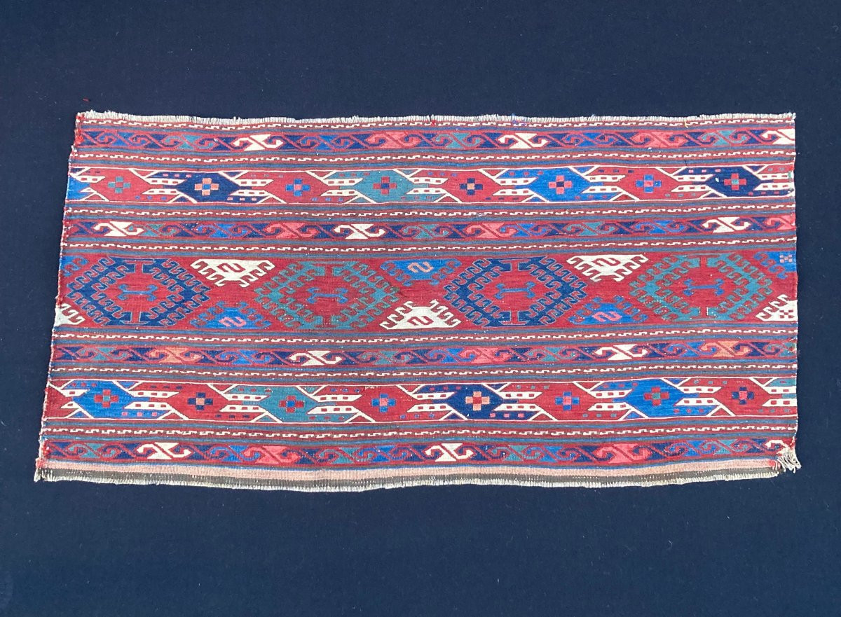 Maffrash Karabag Caucase. Circa 1850. 103 x 50 cm-photo-2