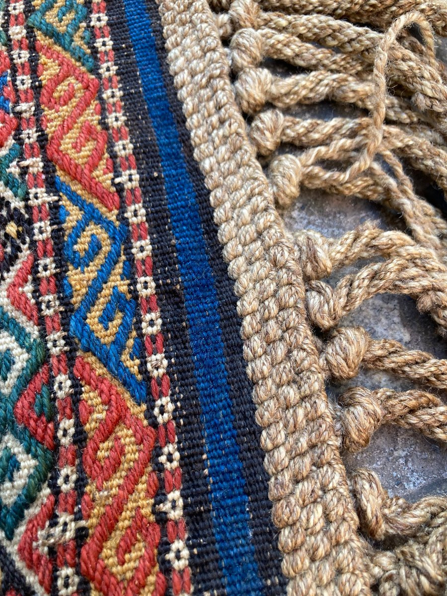 Kilim entièrement brodé. Shahsaven / Perse. Circa 1880. 152 x 110 cm-photo-2