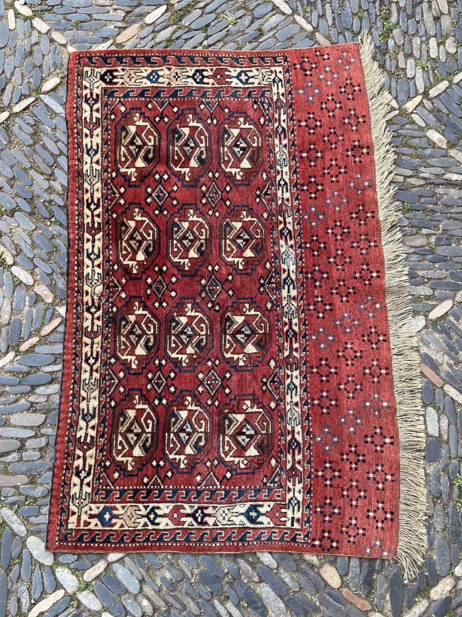 Yomud Turkmen Saddle Pad. Circa 1880. 112 X 70 Cm