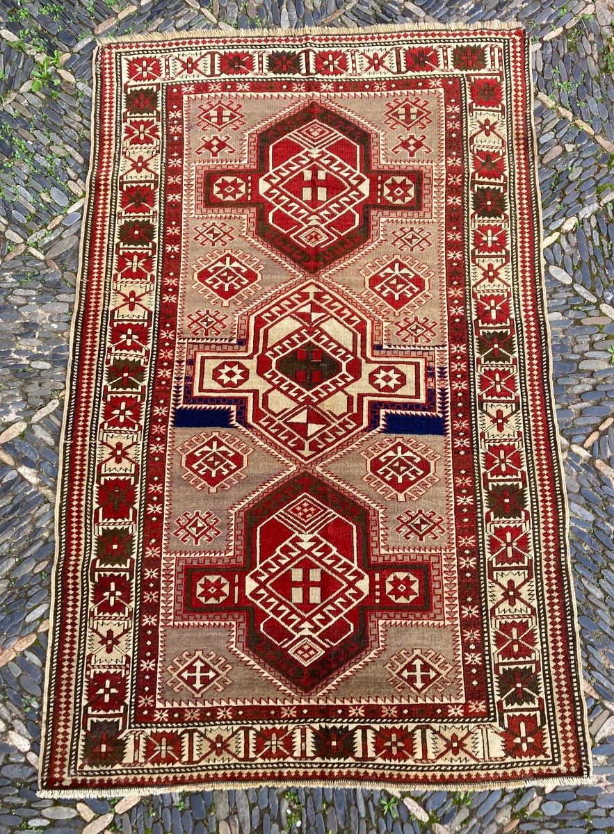 Tapis SHIRVAN - Caucase. Circa 1920. 200 x 120 cm