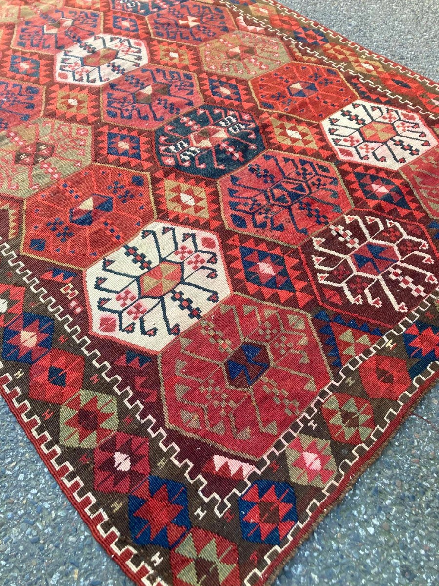 Kilim Kars - Anatolia. Circa 1900. 320 X 130 Cm