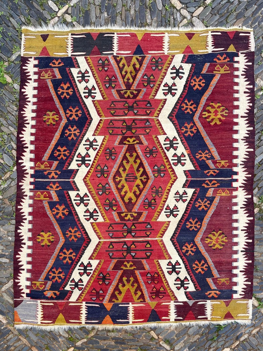 Kilim Avshar. Anatolia. Circa 1950. 140 X 116 Cm
