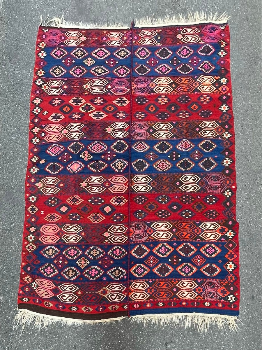 Kilim Hakkari - Anatolia. Circa 1880. 238x 168 Cm