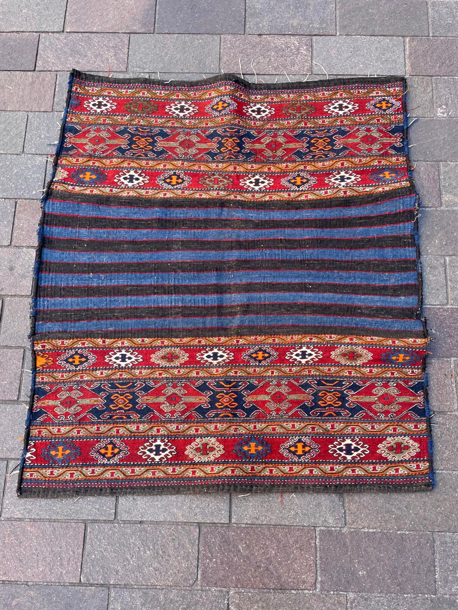 Maffrash Karabag Caucase. Circa 1880.  132 x 112 cm