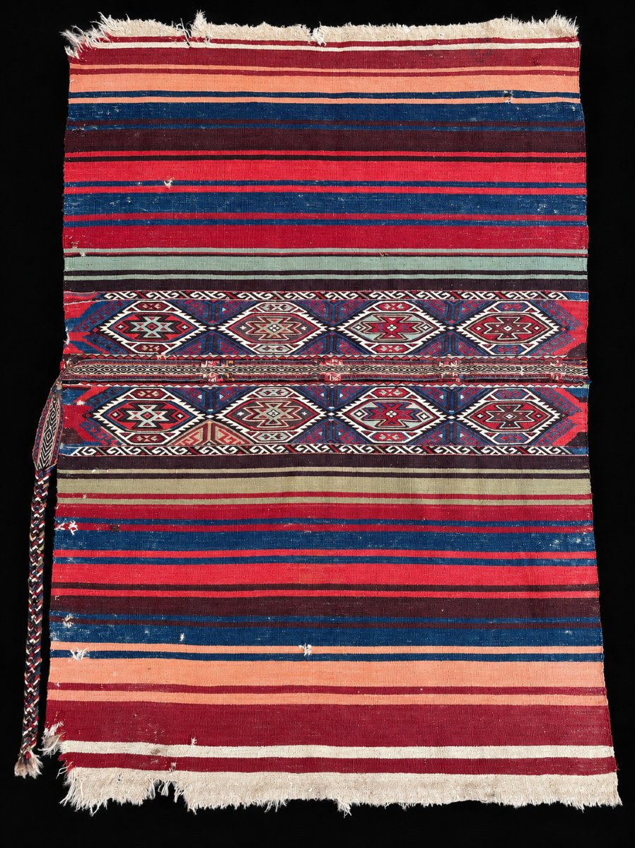 Kilim / Cuval Dazkiri. Anatolie. Circa 1870. 156 x 107 cm