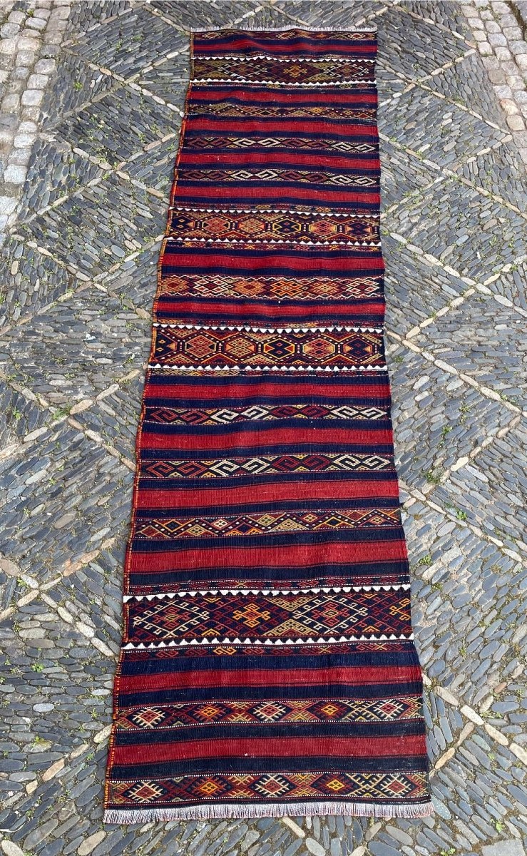 Couloir Kilim. Gaziantep. Anatolie. Circa 1920. 307 x 75 cm