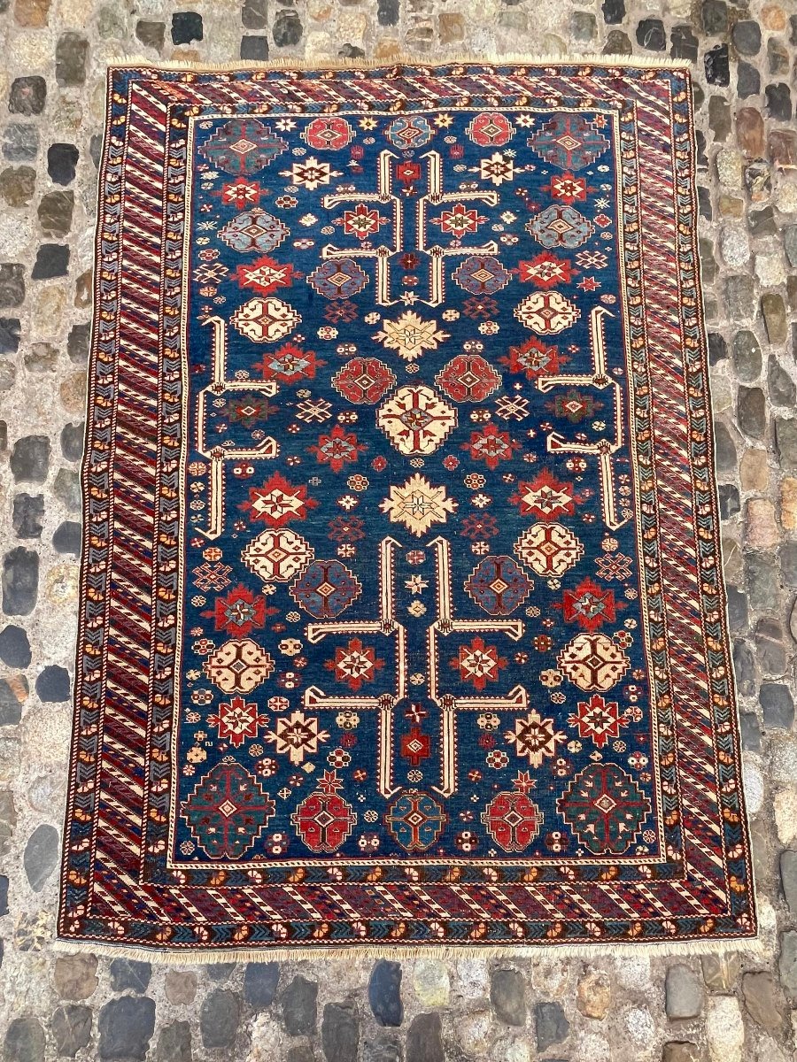 Shirvan Carpet - Caucasus. Circa 1880. 195 X 135 Cm
