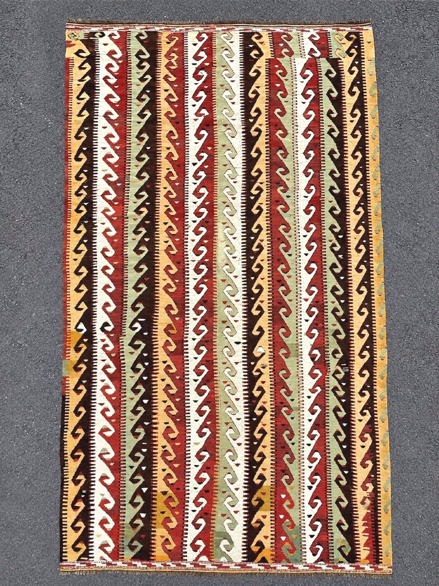 Kilim Monts Taurus. Anatolie. Circa 1880. 320 x 140 cm