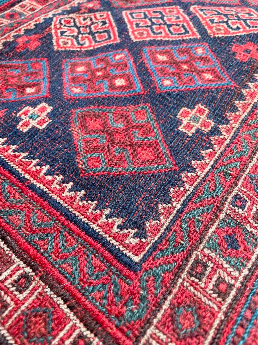 Khorjin Bathiyari Fragment. Persia. Circa 1880. 90 X 68 Cm-photo-3