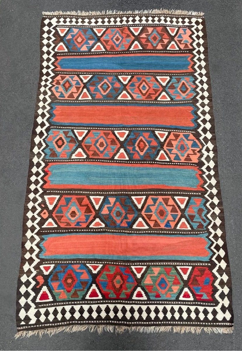 Qashqai Kilim - Persia. Circa 1920. 300 X 165 Cm