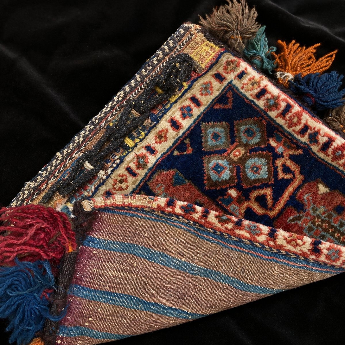 Khorjin (bag)  Qashqai. Persia. Circa 1900.  45 X 38 Cm-photo-2