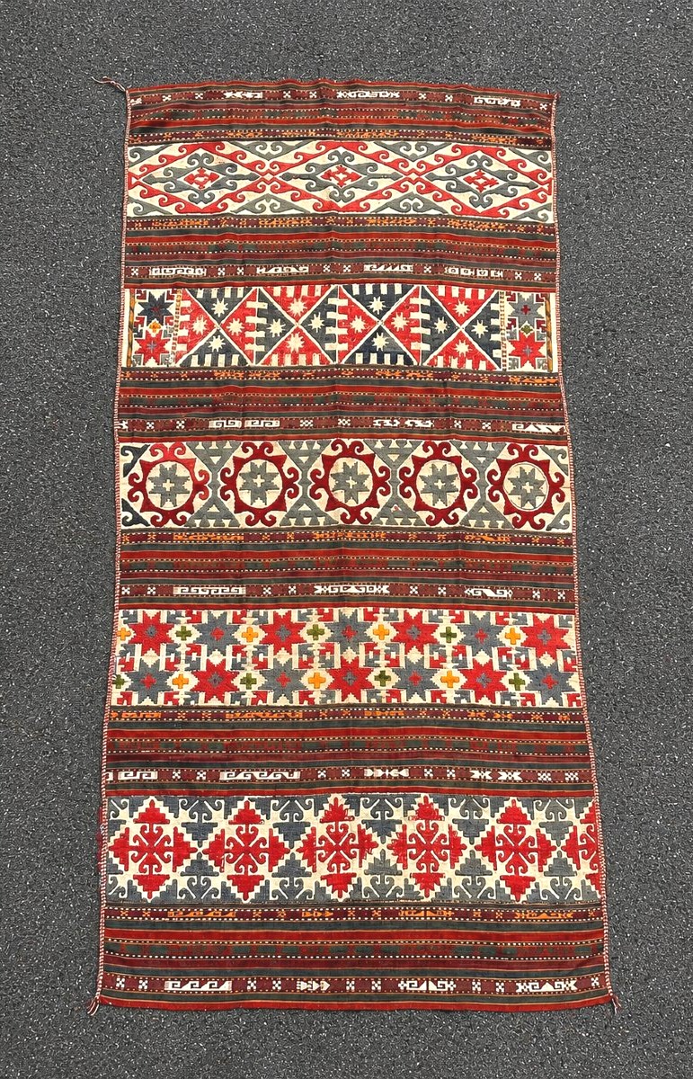 Gajeri Kilim - Uzbekistan. Circa 1900.  308 X 146 Cm
