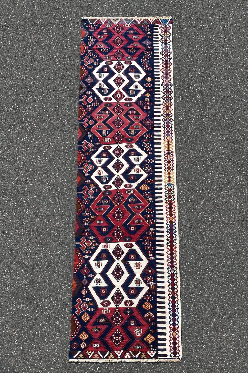 Malatya Kilim / Anatolia. Circa 1880.  Museum-quality Piece. 400 X 86 Cm